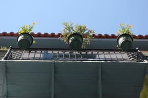 thumbnail: Exterior