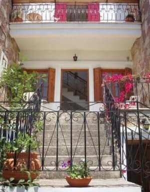 thumbnail: Exterior