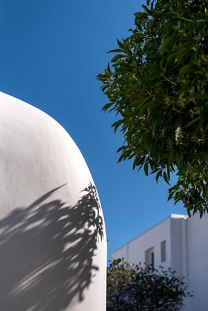 thumbnail: Exterior detail