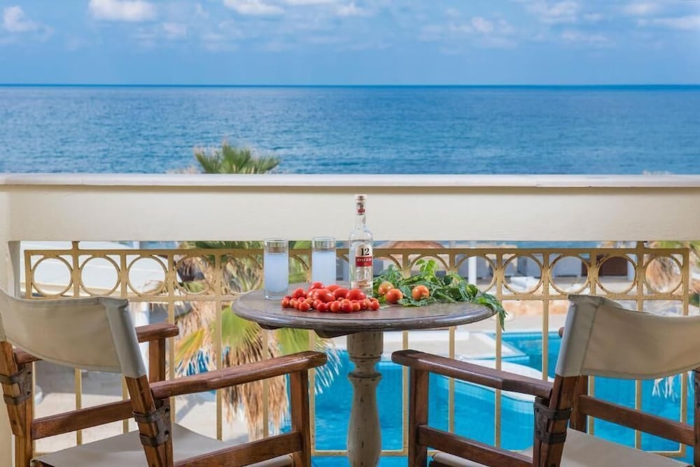 Beach/ocean view