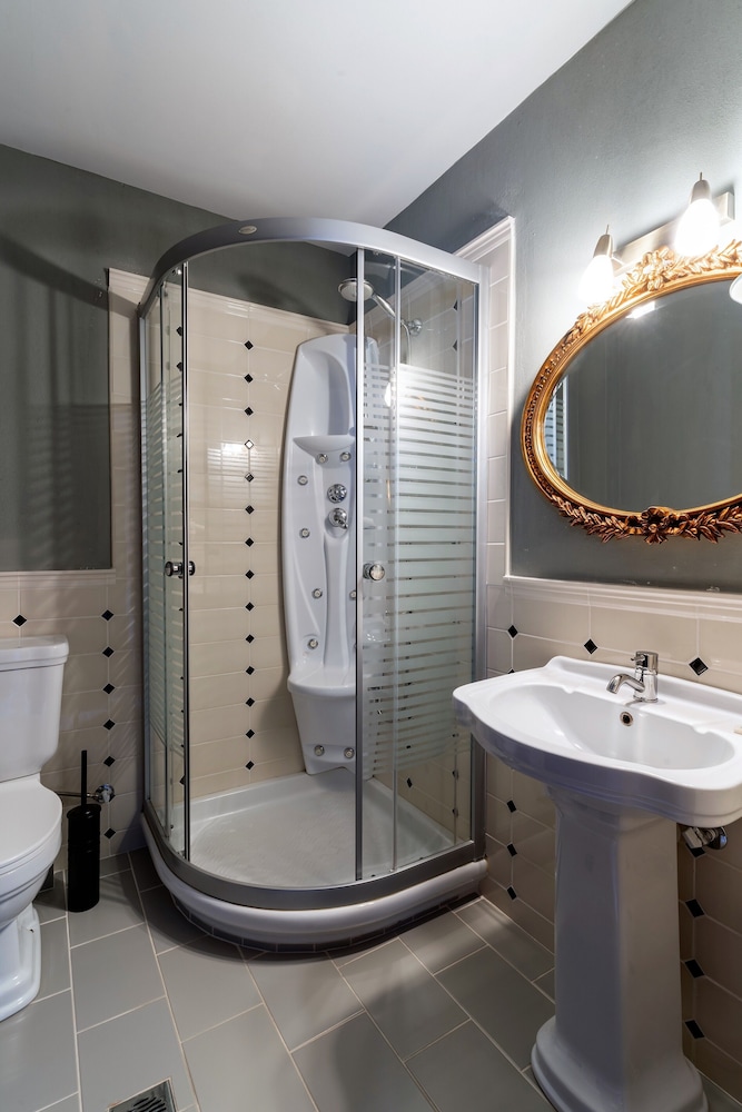 Jetted tub