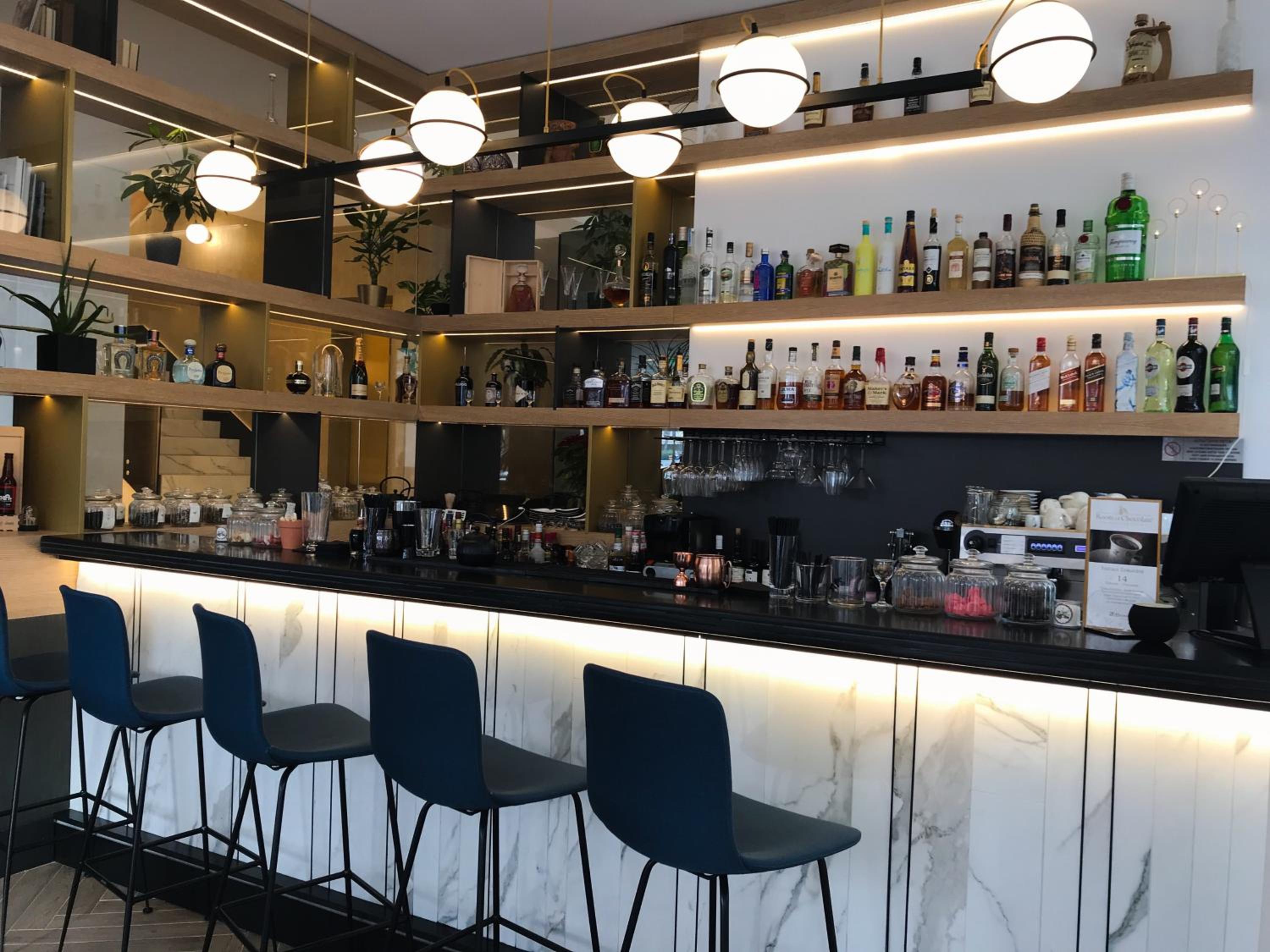 Restaurant-cafeteria