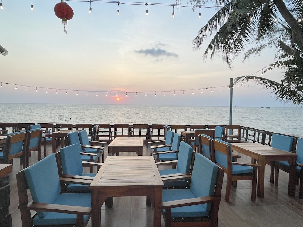 Beach bar