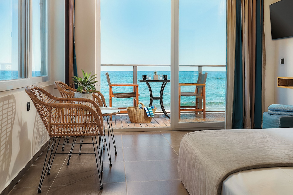 Beach/ocean view