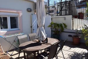 thumbnail: Courtyard view