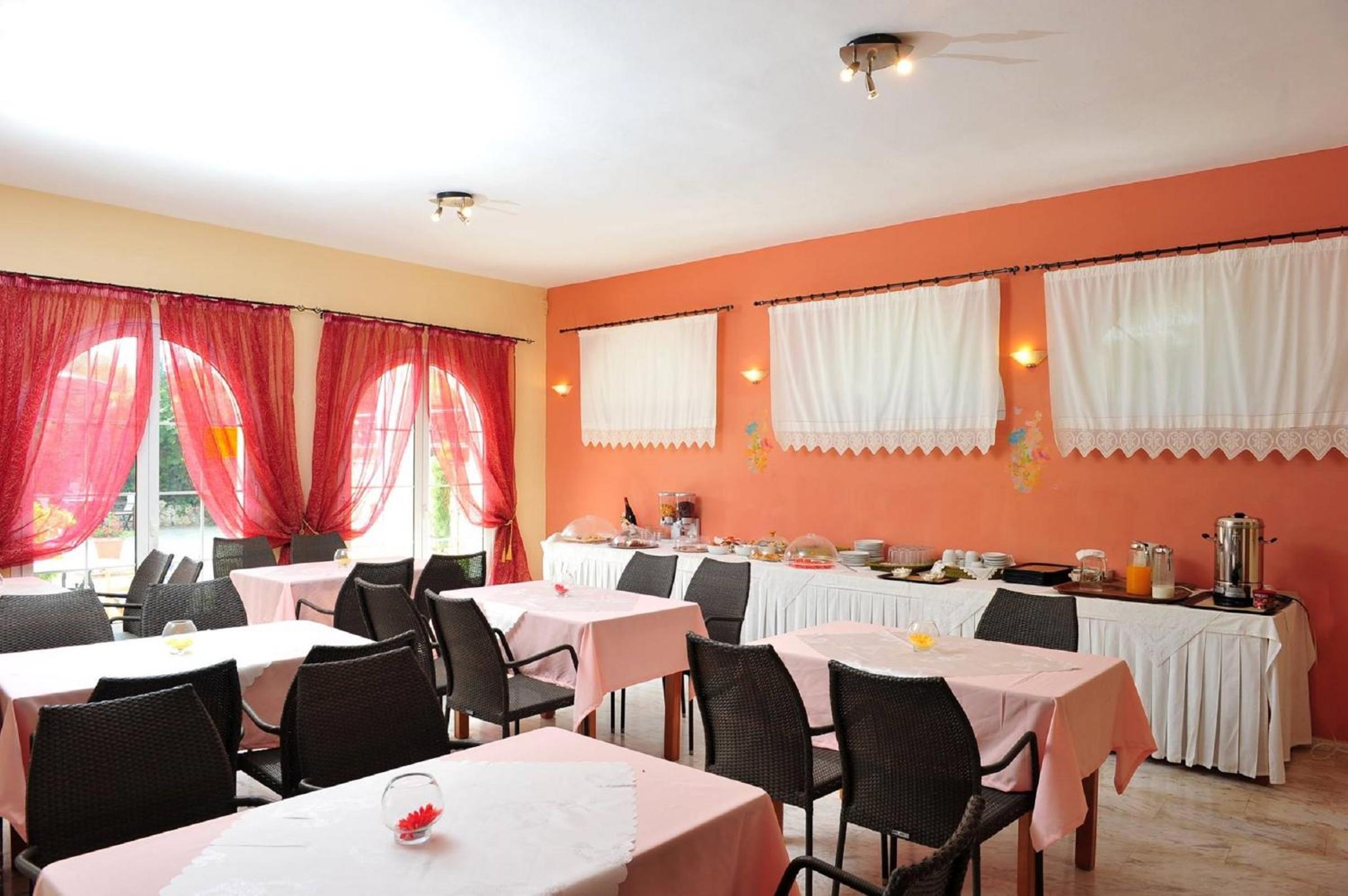 Restaurant-cafeteria