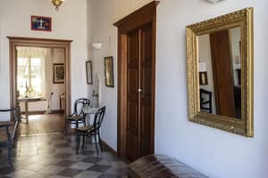 thumbnail: Interior