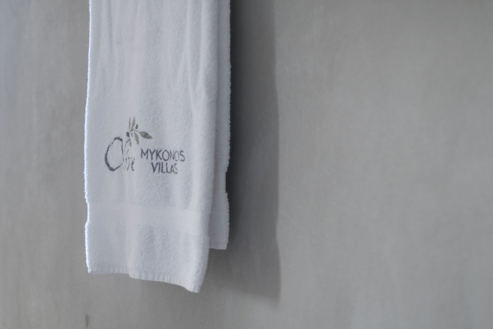 Bathroom amenities