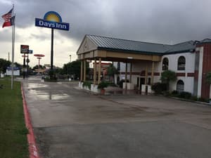 thumbnail: Front of property - evening/night