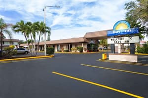 thumbnail: Exterior