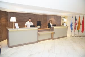 thumbnail: Lobby sitting area