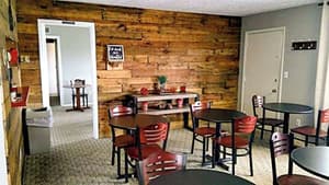thumbnail: Breakfast area
