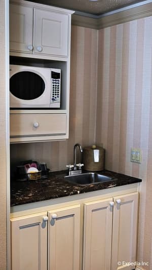 thumbnail: Private kitchenette