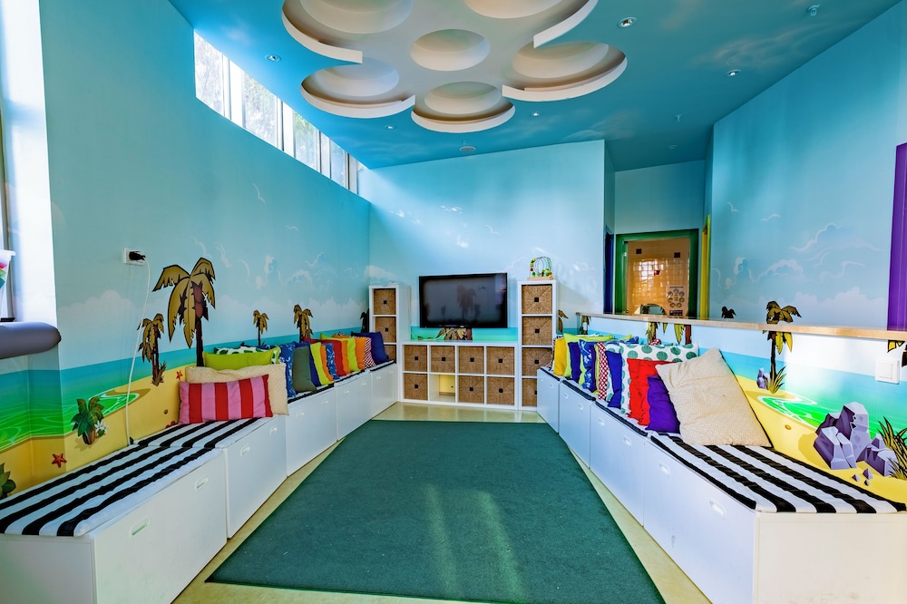 Children's play area - indoor