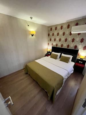 thumbnail: Room