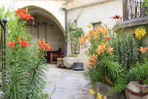 thumbnail: Courtyard