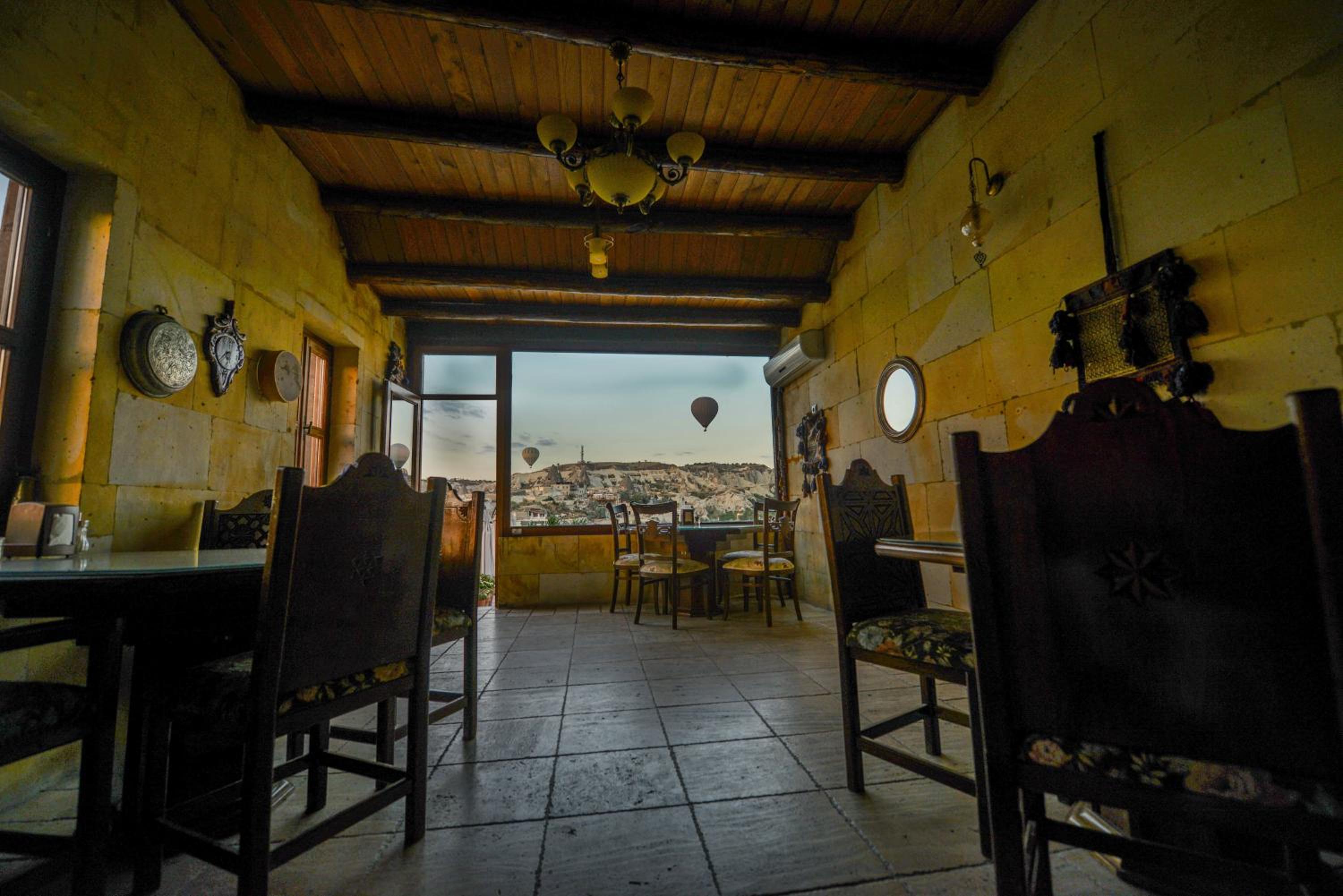 Restaurant-cafeteria