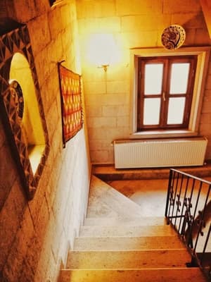 thumbnail: Hallway