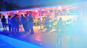 thumbnail: Poolside bar
