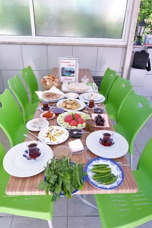 thumbnail: Breakfast area