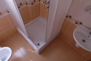 thumbnail: Bathroom shower
