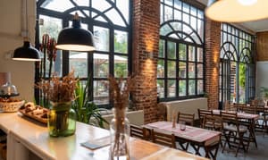 thumbnail: Restaurant