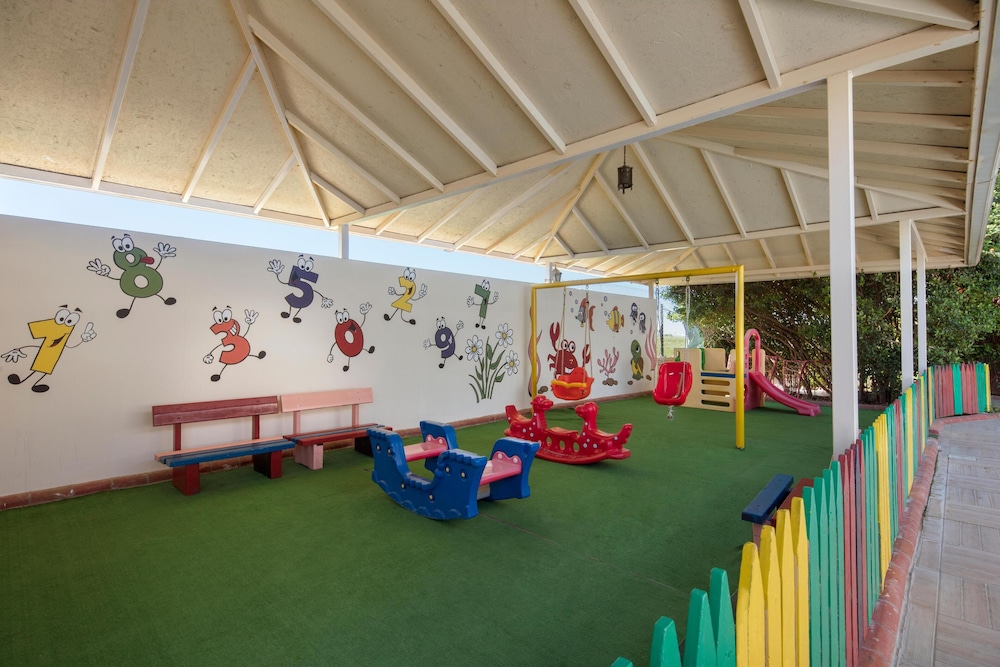 Children's play area - outdoor