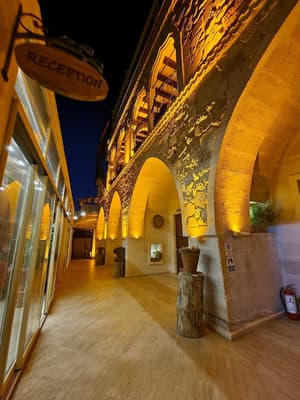 thumbnail: Exterior