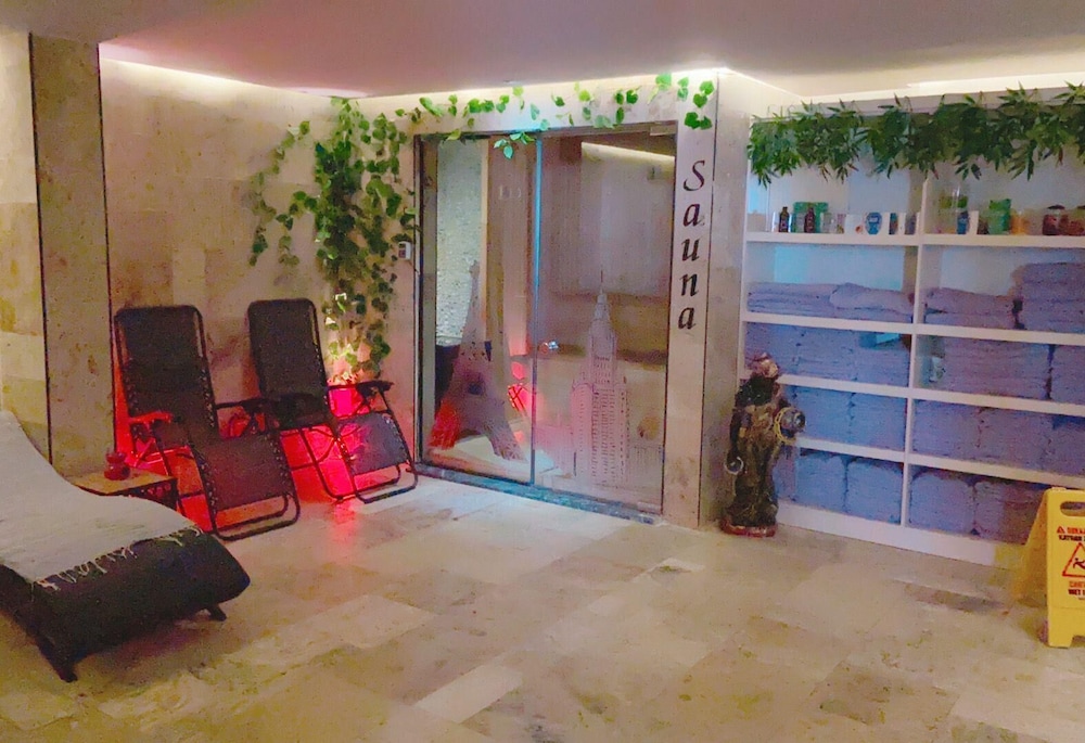 Massage in accommodation