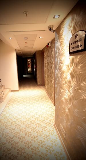 thumbnail: Hallway