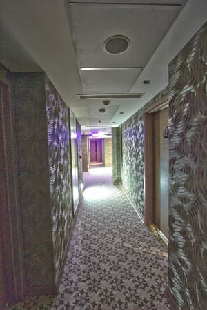 thumbnail: Hallway