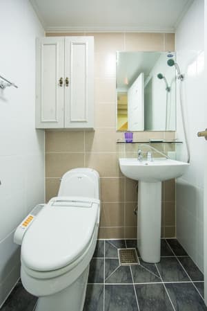 thumbnail: Bathroom