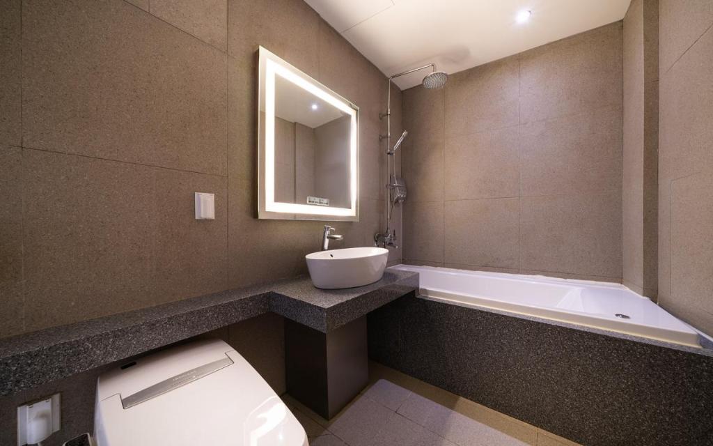 d28f8ead8eb90e563646e8df6d5bd809.jpg