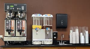 thumbnail: Breakfast area