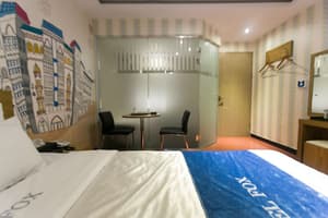 thumbnail: Room