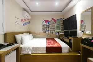 thumbnail: Room