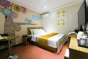 thumbnail: Room