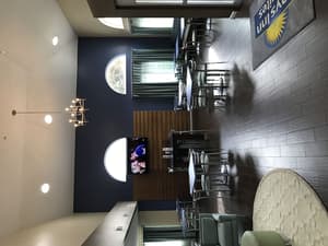 thumbnail: Breakfast area