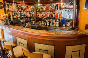 thumbnail: Bar (on property)