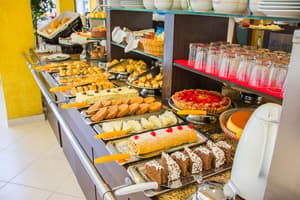 thumbnail: Breakfast area