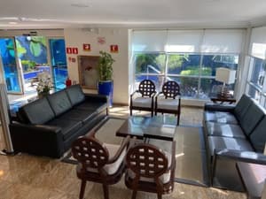 thumbnail: Reception