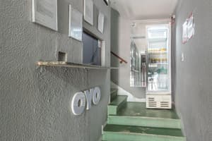 thumbnail: Interior entrance