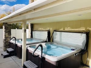 thumbnail: Outdoor spa tub