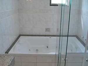 thumbnail: Jetted tub