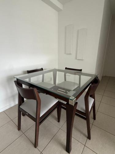 889034386.jpg