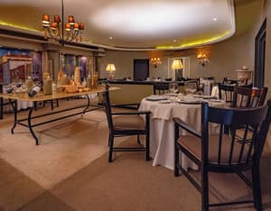 thumbnail: Restaurant