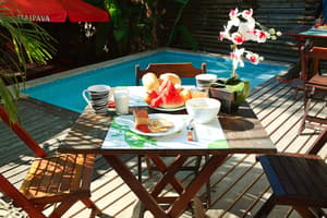 thumbnail: Breakfast area