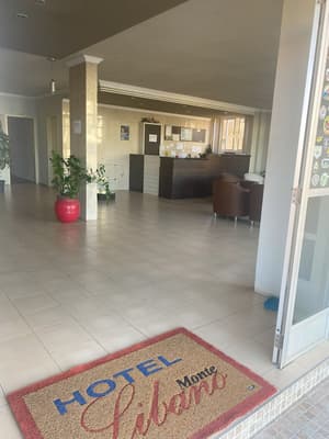 thumbnail: Reception