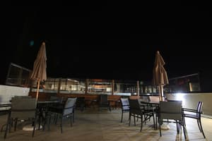 thumbnail: Poolside bar