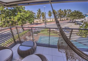 thumbnail: Interior entrance